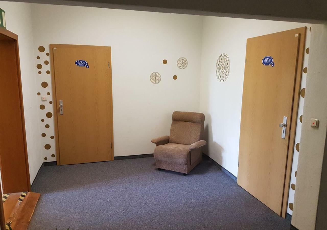Hostel Jo-Si كامينز المظهر الخارجي الصورة